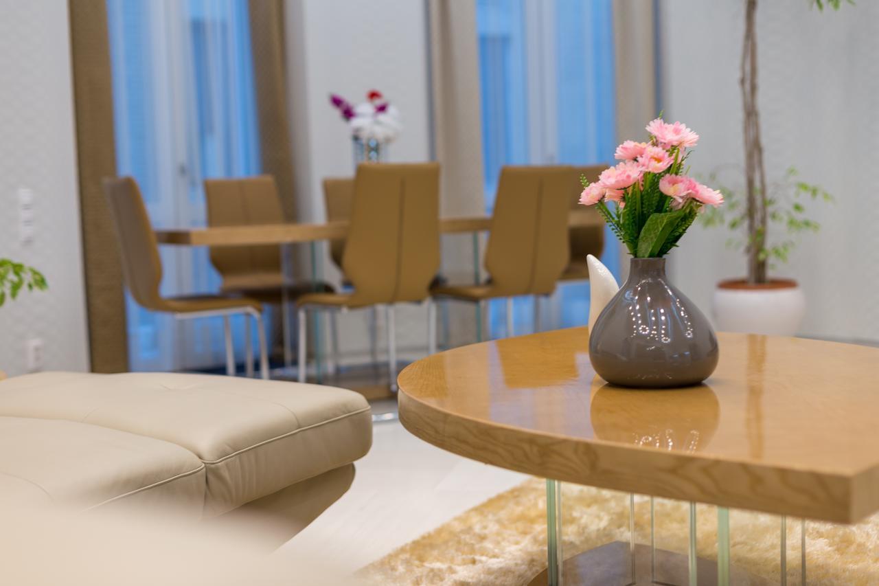 Famousali10 Luxury * Budapest